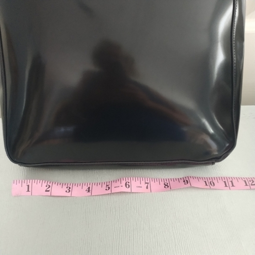 Givenchy Parfums Black Patent Tote Bag - Picture 6 of 11